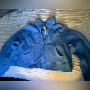 Lululemon Scuba Half Zip Cropped pullover